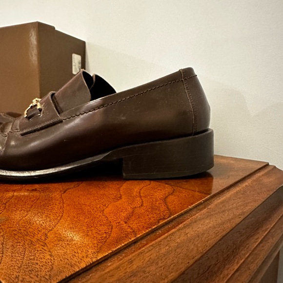 Gucci Loafers - Picture 6 of 10